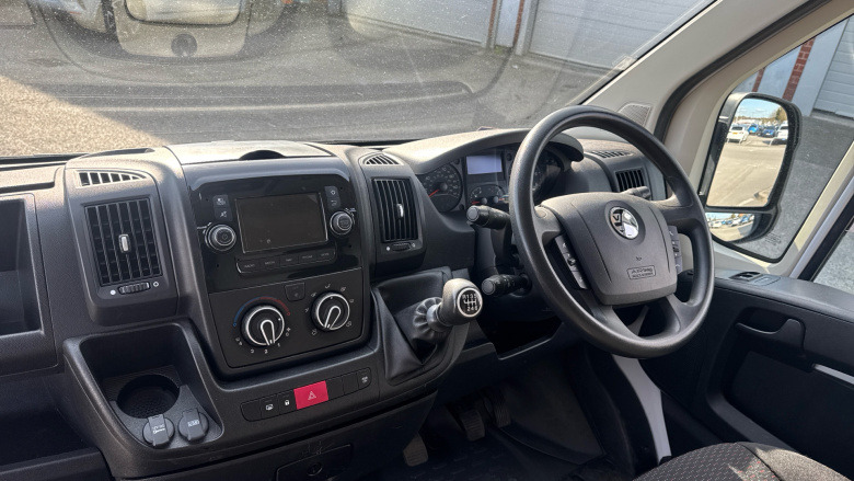 Vauxhall Movano 3500 L3 Diesel Fwd 2.2 Turbo D 140ps H2 Van Dynamic